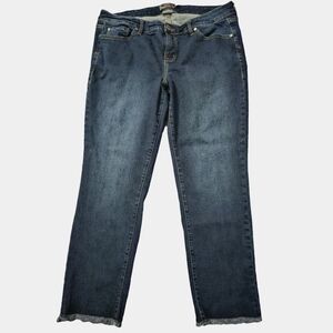 Torrid Feel The Fit Crop Boyfriend Raw Hem Dark Wash Jeans Size 16